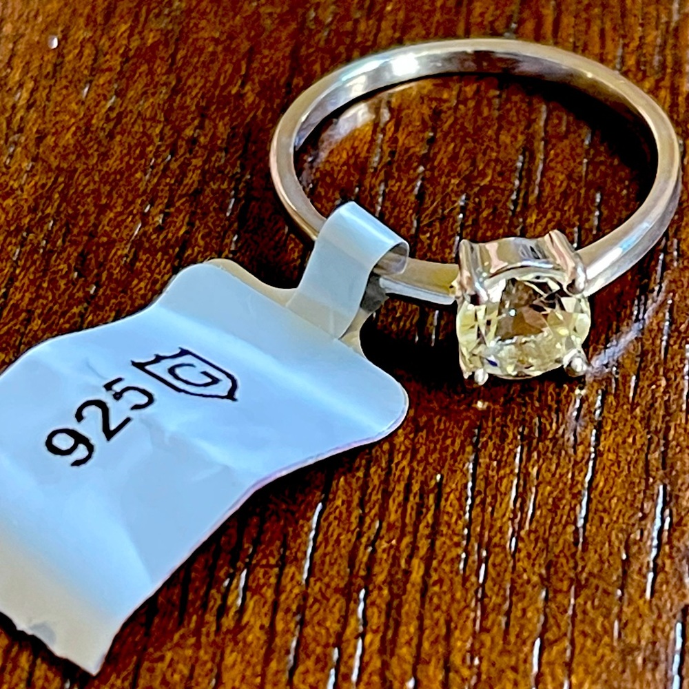 NWT CUPRIAN SUNSTONE STERLING SILVER RING. W/Cert Authenticity. Size 7